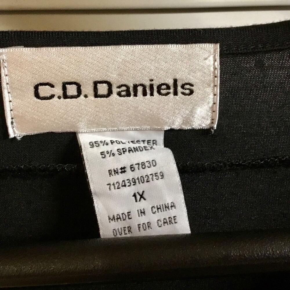 C.D.Daniels Rhinestone Top - Picture 4 of 5